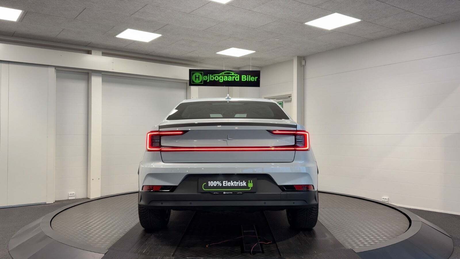 Sølv Polestar 2 fra 2023