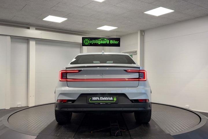 Sølv Polestar 2 fra 2023