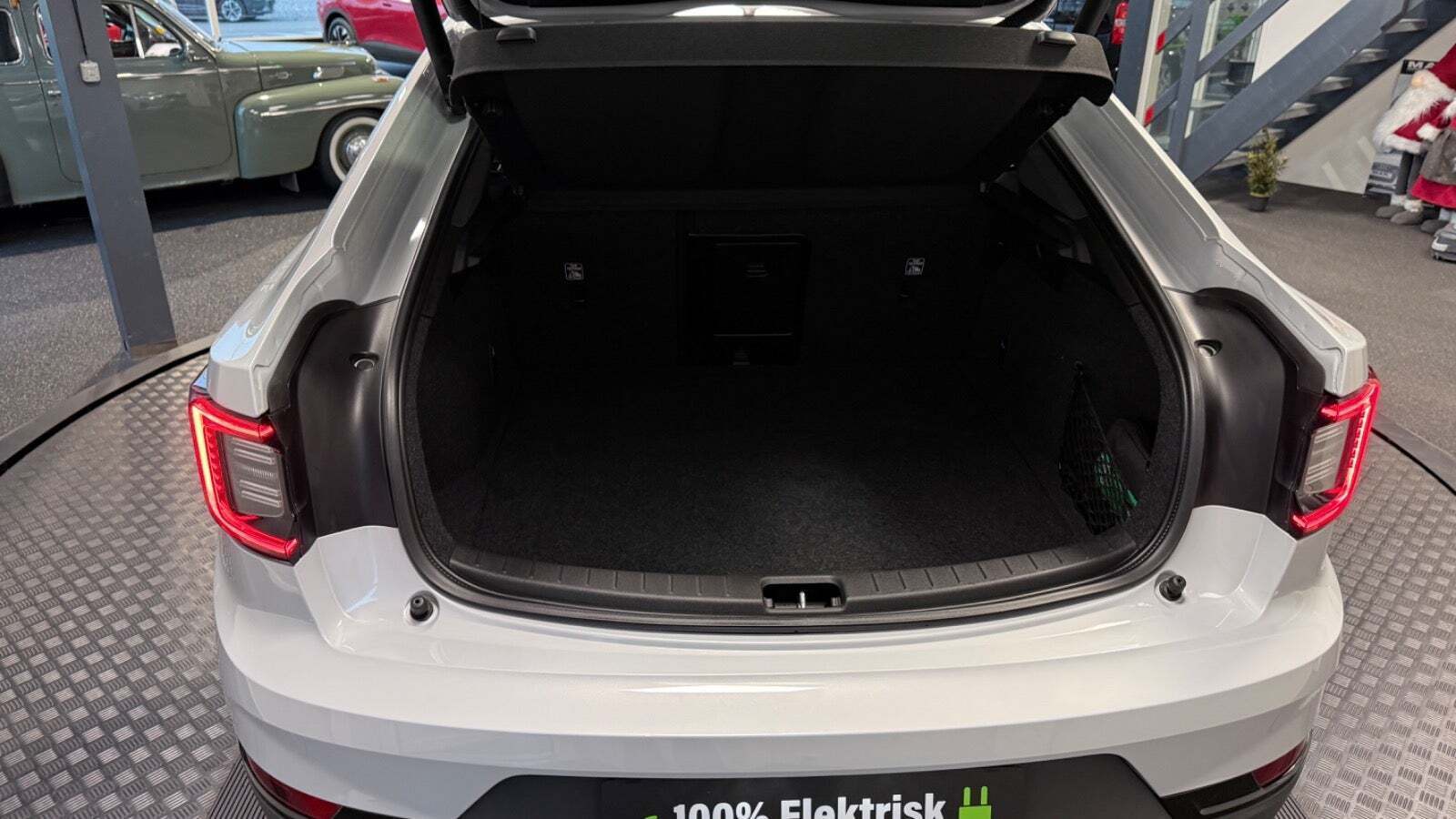 Sølv Polestar 2 fra 2023