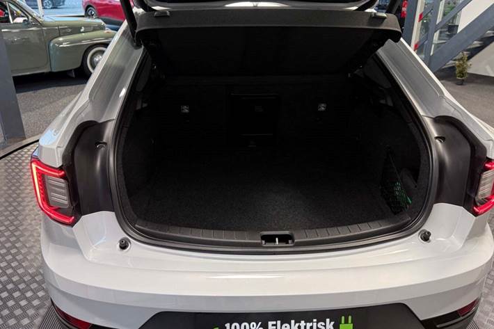 Sølv Polestar 2 fra 2023