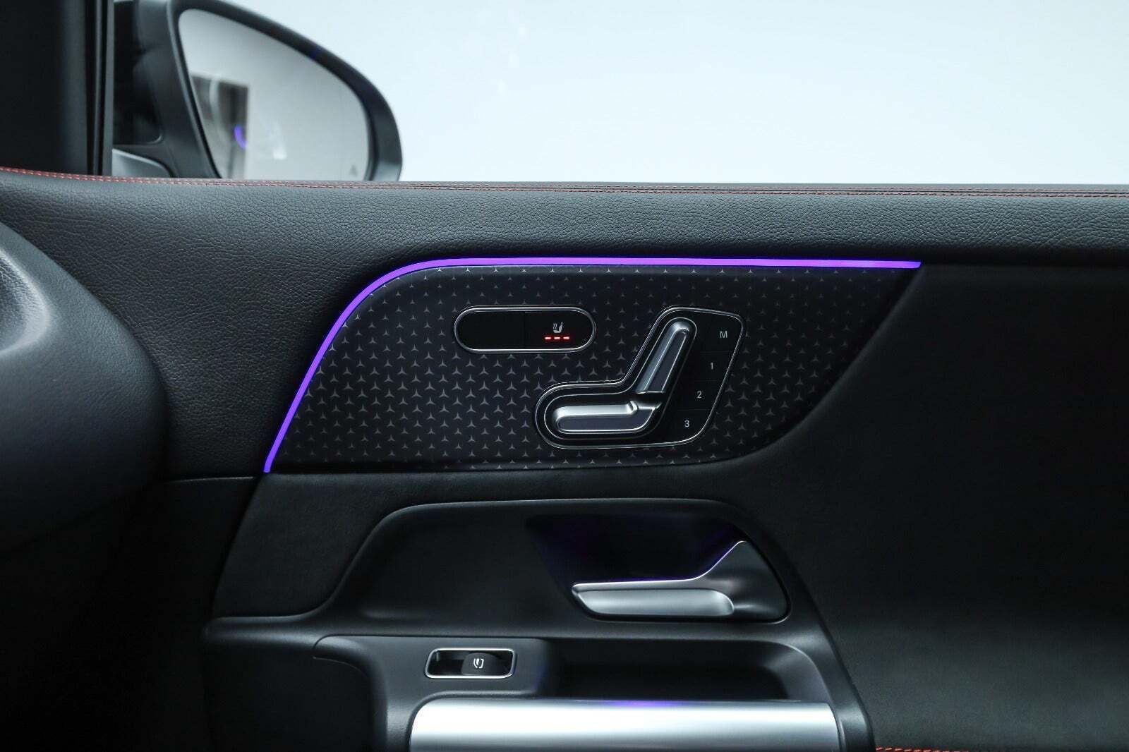 Sort Mercedes EQA250+ fra 2025