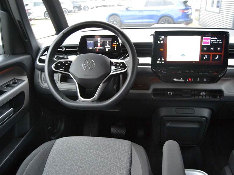 VW ID.Buzz 77 Pro SWB