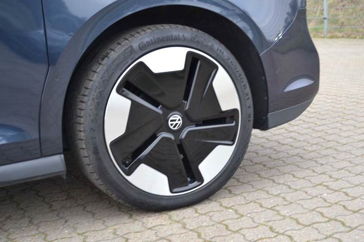 Blå VW ID.Buzz fra 2023