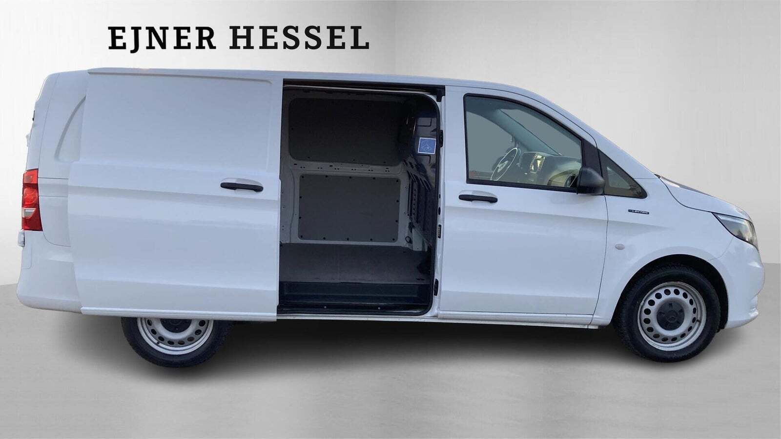Hvid Mercedes eVito 112 fra 2022