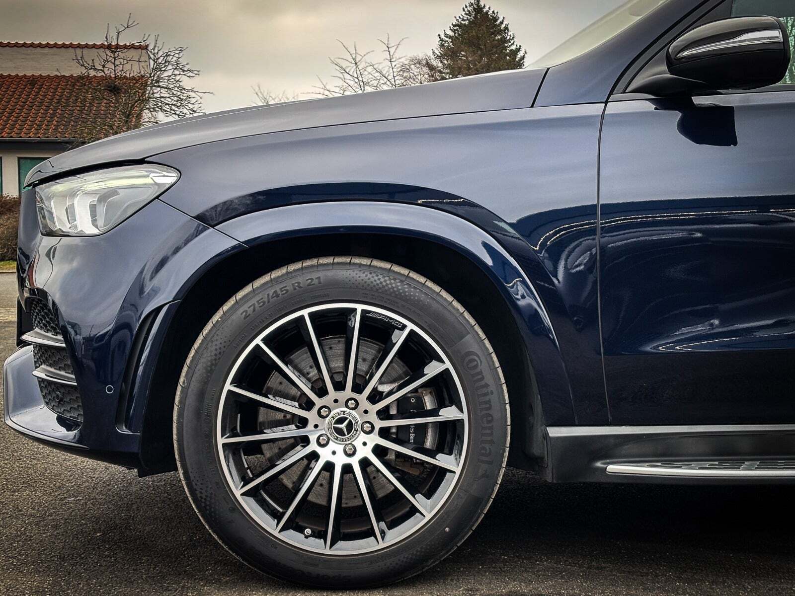 Blå Mercedes GLE350 de fra 2022