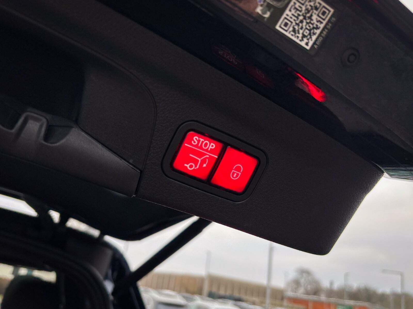 Blå Mercedes GLE350 de fra 2022