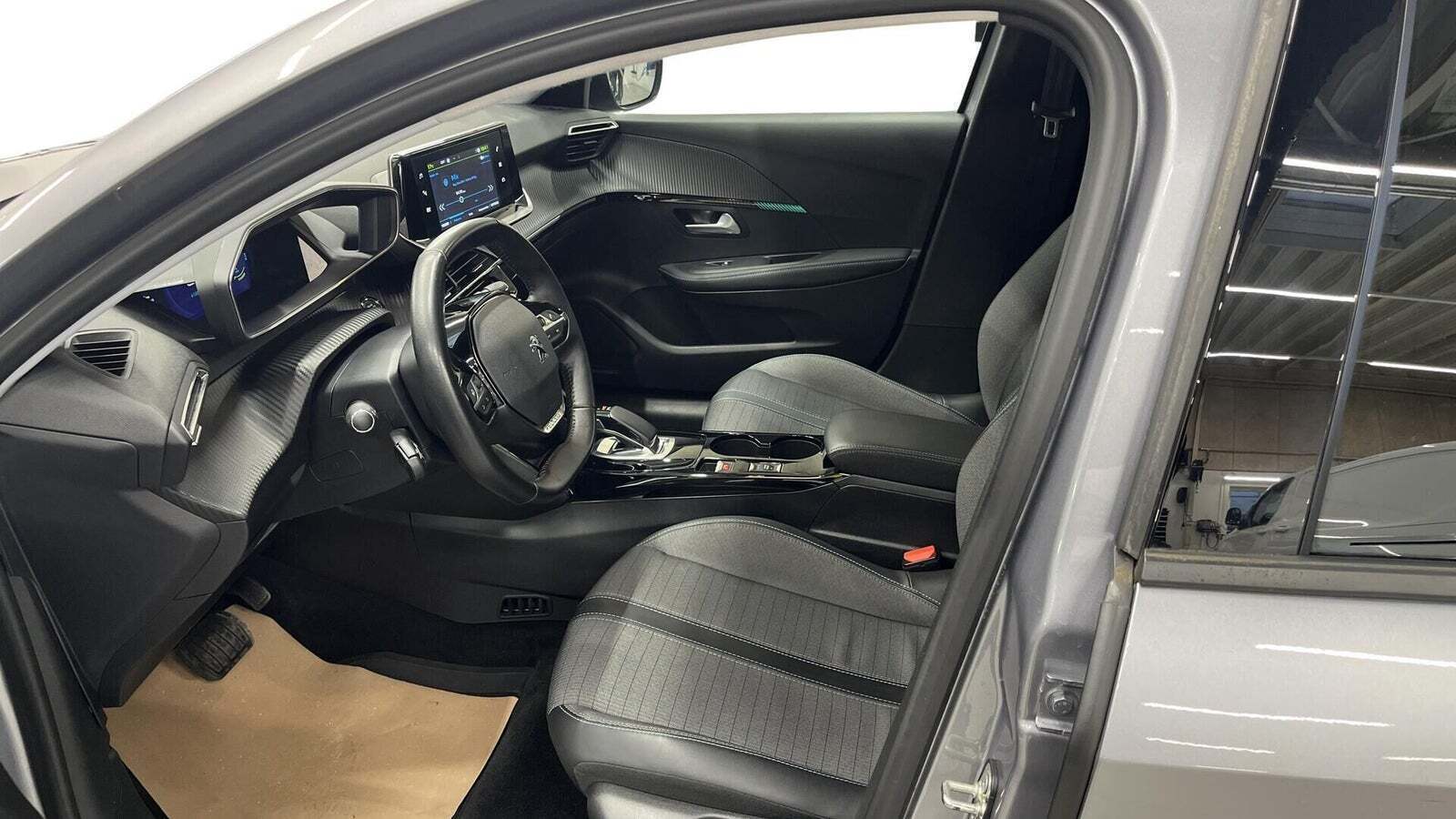 Peugeot e-208 50 Allure Pack