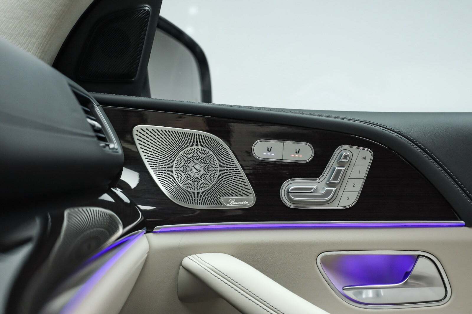 Grøn Mercedes GLS63 fra 2024