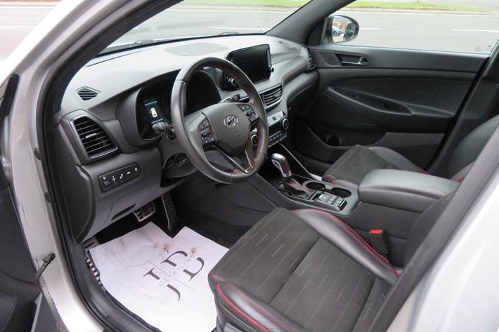 Sølv Hyundai Tucson fra 2020