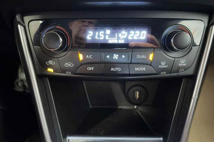 Grå Suzuki S-Cross fra 2022