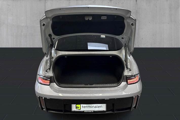 Grå Hyundai Ioniq 6 fra 2023