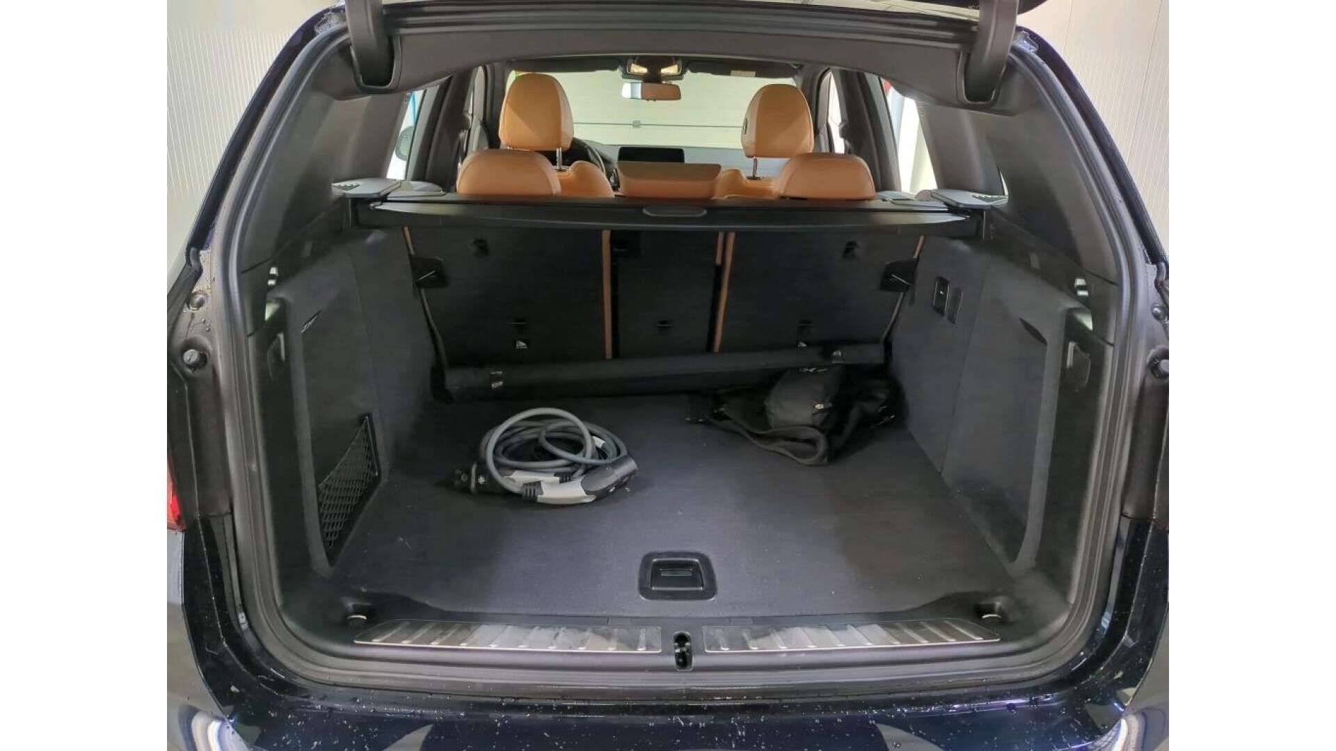 Sort BMW iX3 fra 2021