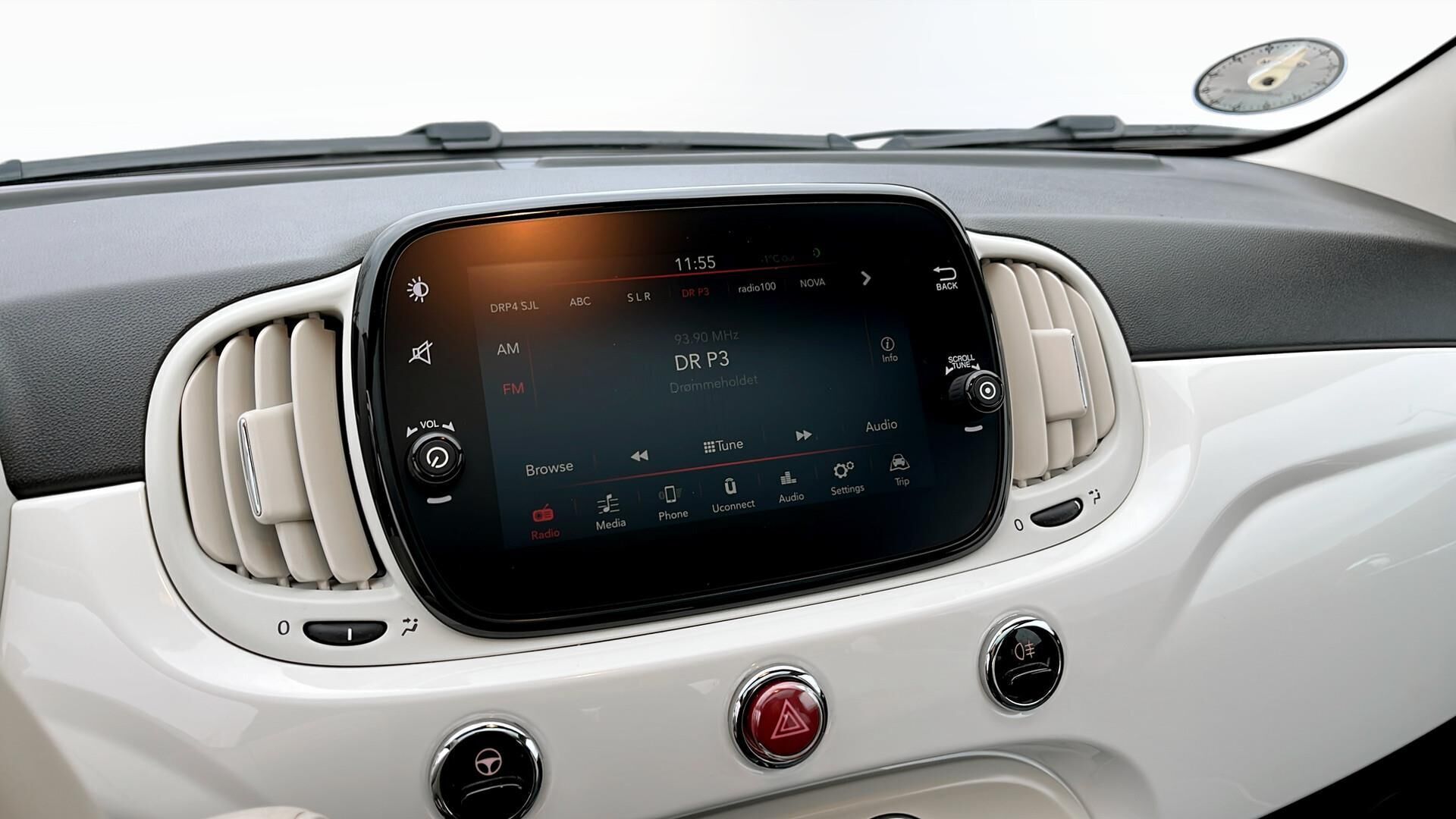 Hvid Fiat 500 fra 2019
