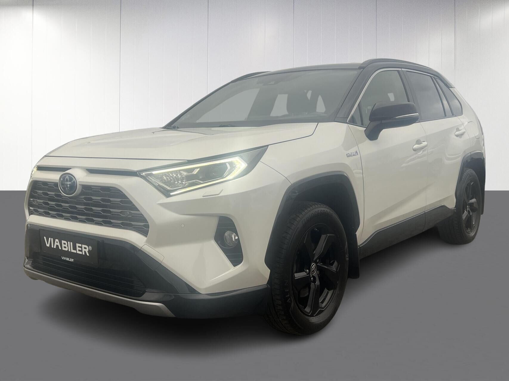 Hvid Toyota RAV4 fra 2019