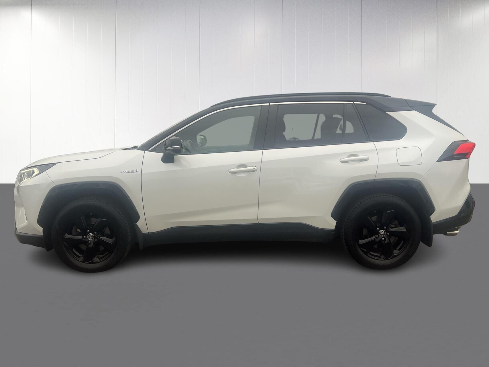 Hvid Toyota RAV4 fra 2019