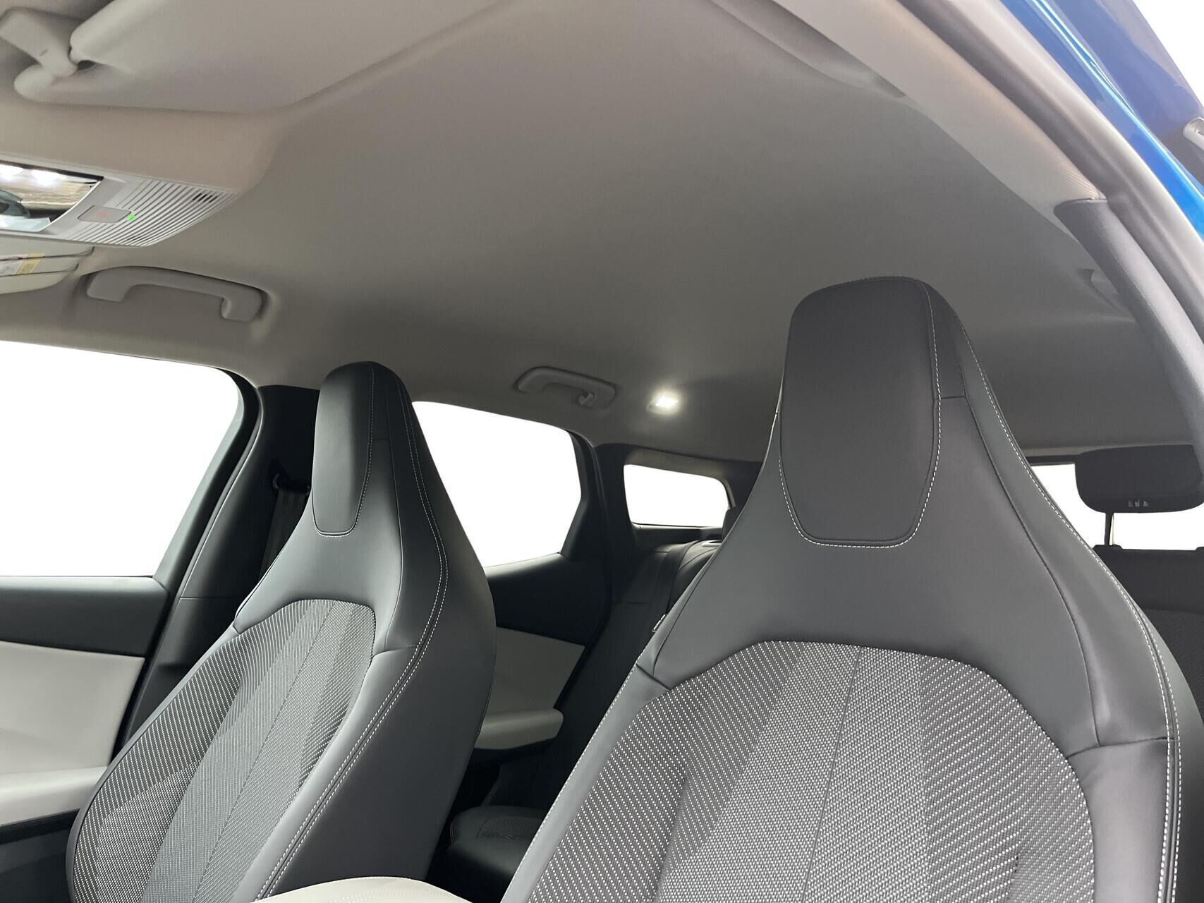 Blå Ford Explorer fra 2025