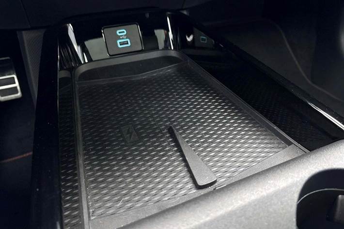 Hvid Ford Mustang Mach-E fra 2023