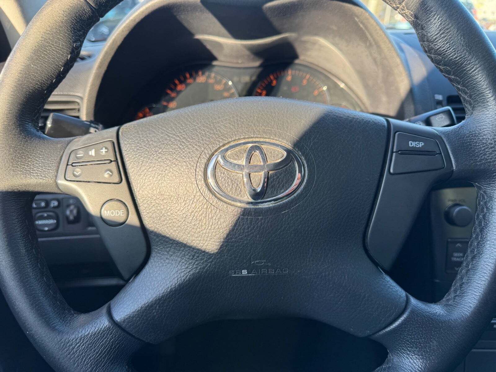 Toyota Avensis 1,8 VVT-i Terra stc.