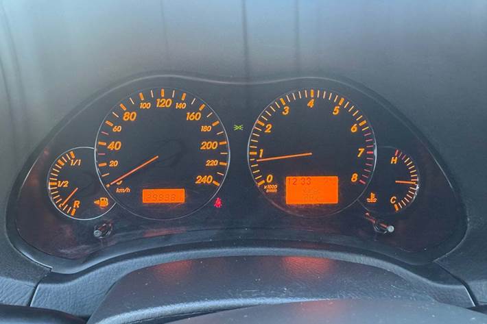 undefined Toyota Avensis fra 2006