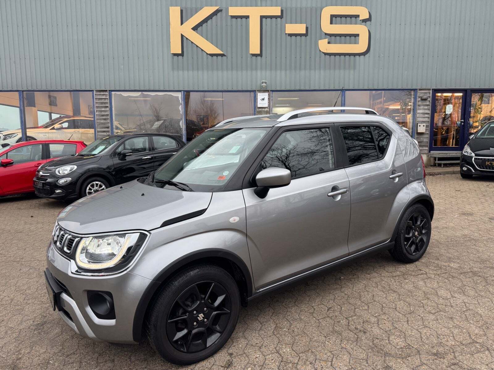 Grå Suzuki Ignis fra 2021