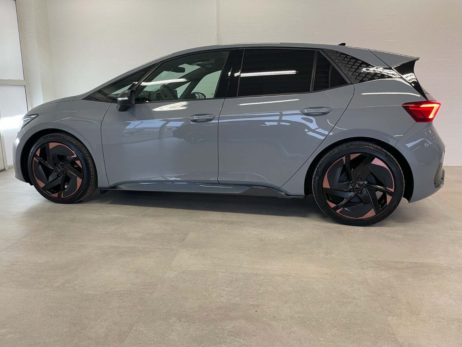 Cupra Born 58 e-Boost Dinamica Pack High