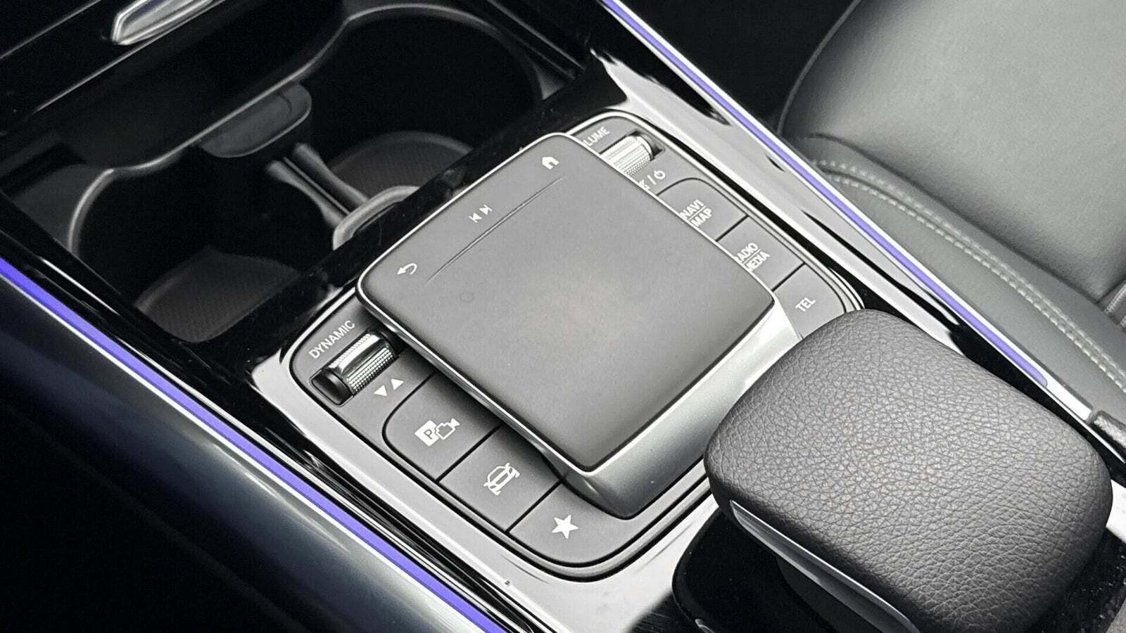 Grå Mercedes EQA250 fra 2022