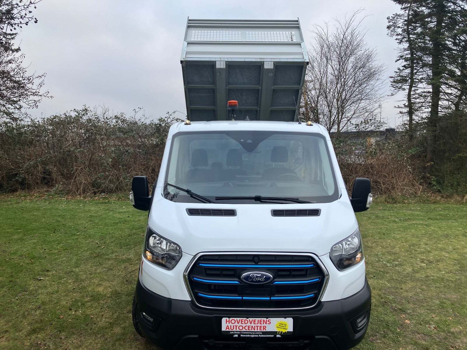 Ford E-Transit 350 L3 Chassis 68 Trend H1 RWD