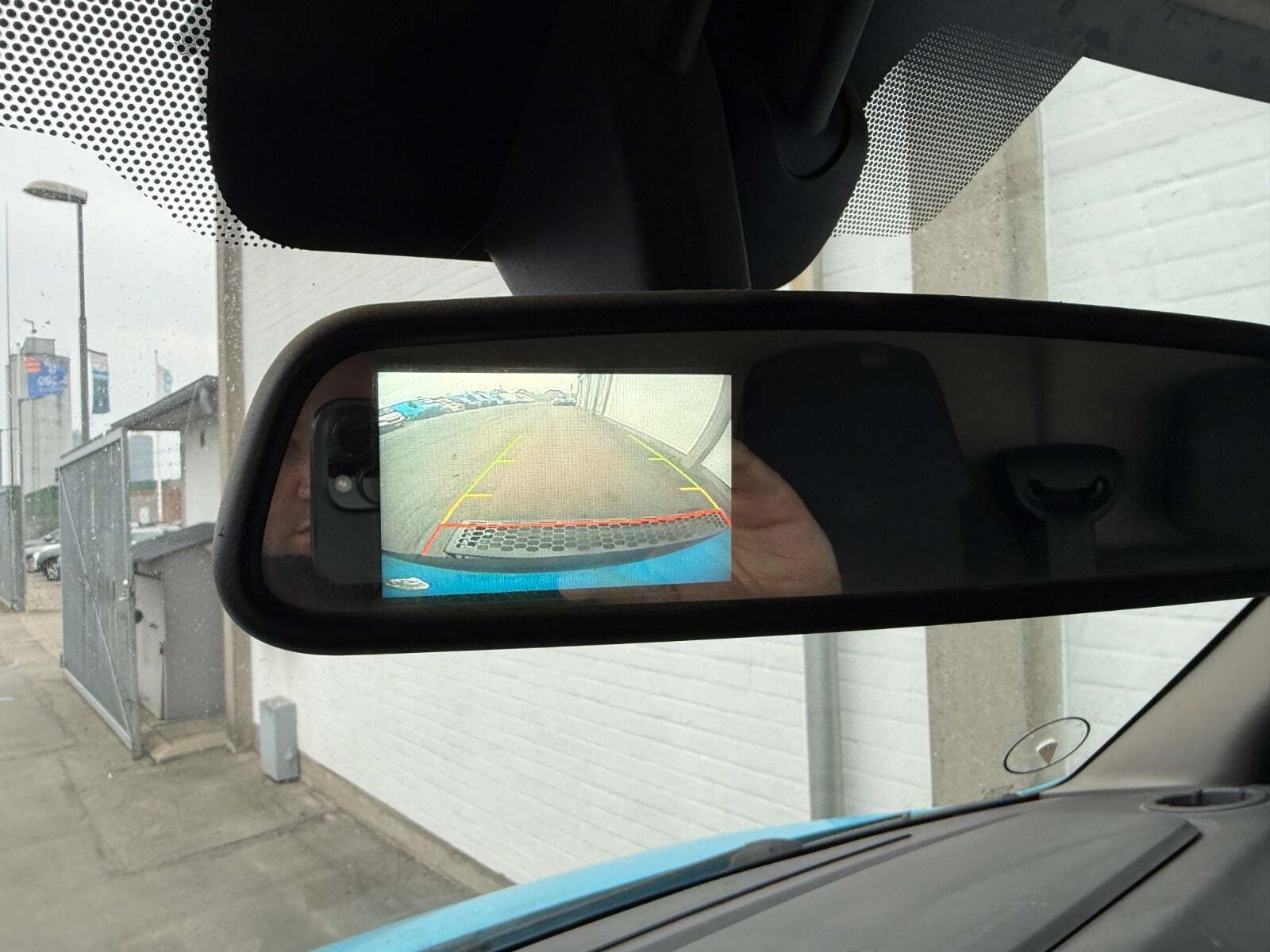 Blå Renault Master IV T33 fra 2019