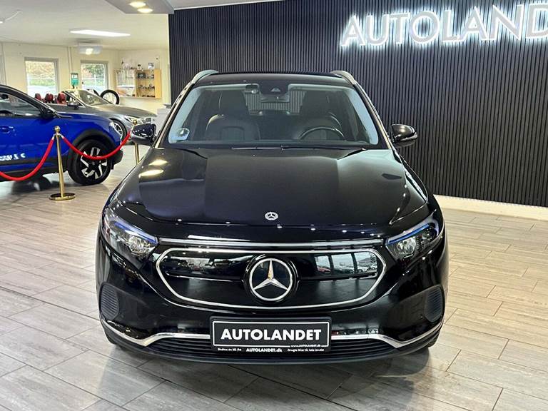 Mercedes EQA250