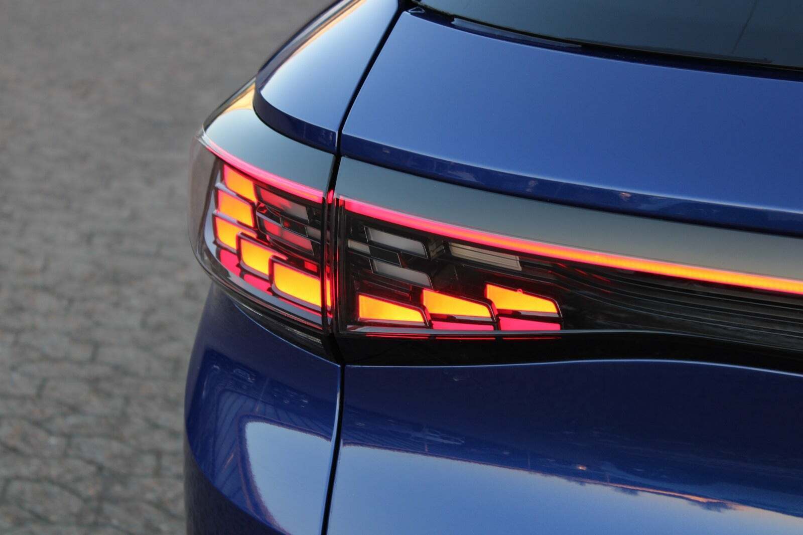 Blå VW ID.4 fra 2025