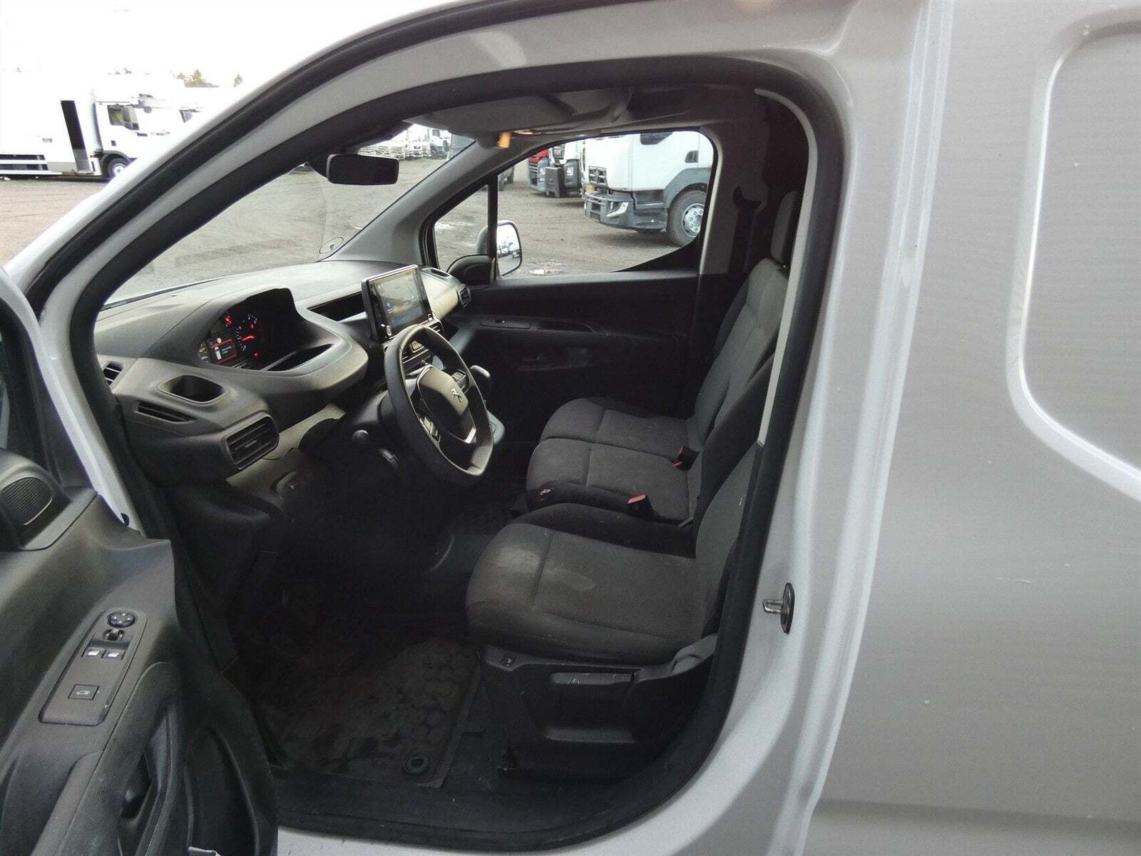 Peugeot Partner 1,5 BlueHDi 100 L1V1 Plus Van