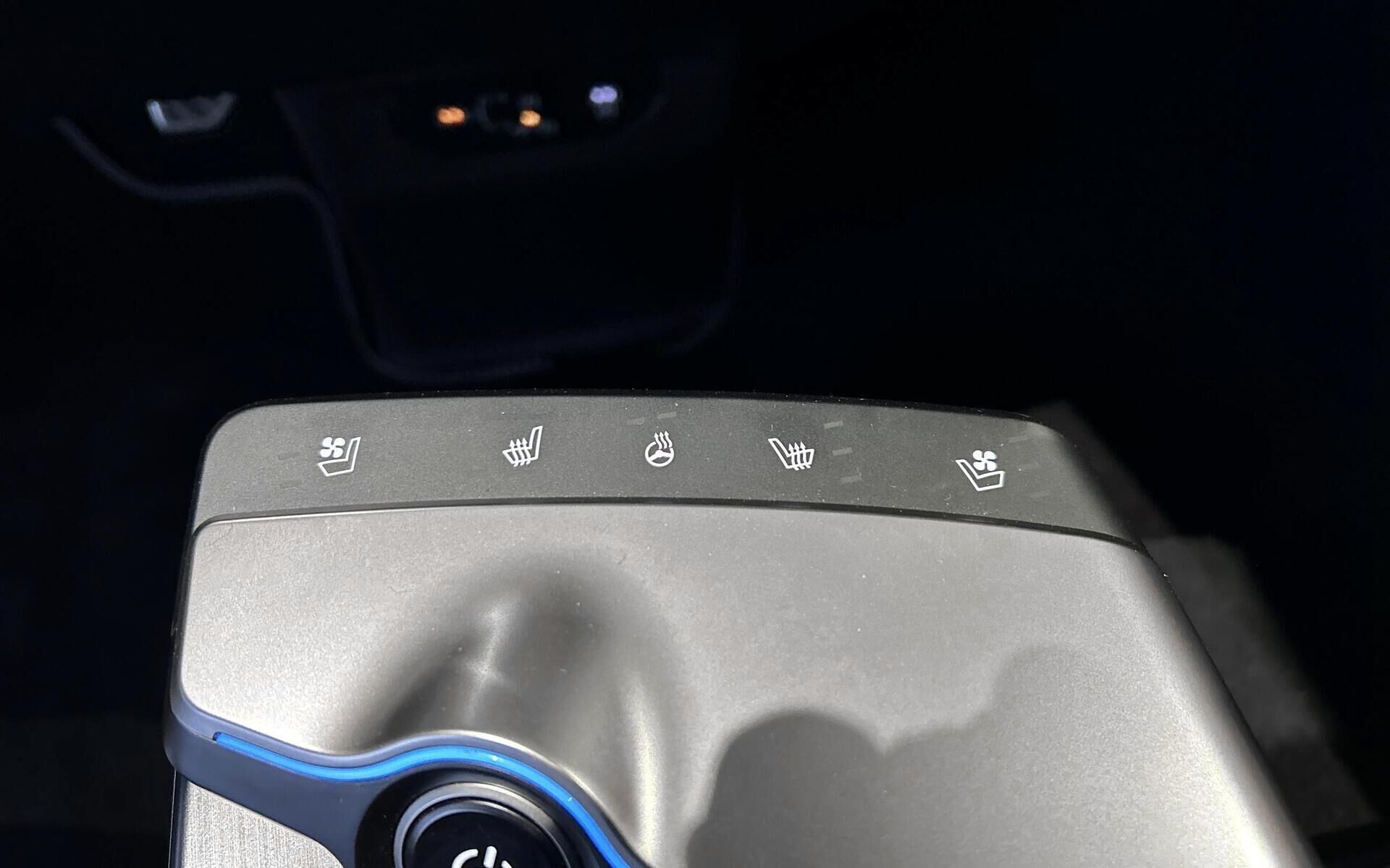 Grå Kia EV6 fra 2025