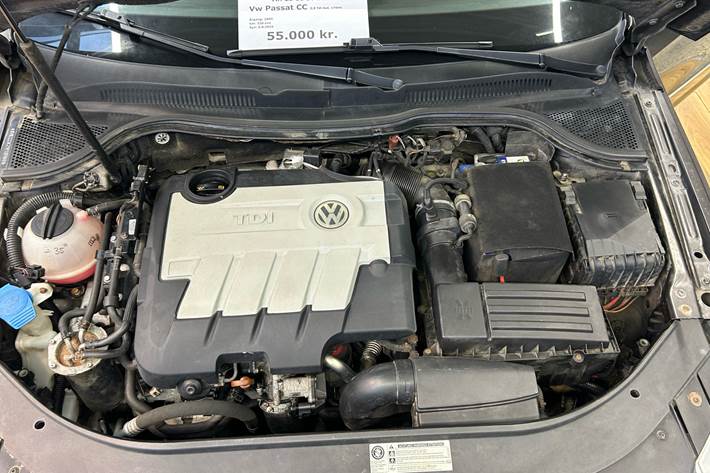 Sort VW Passat fra 2009