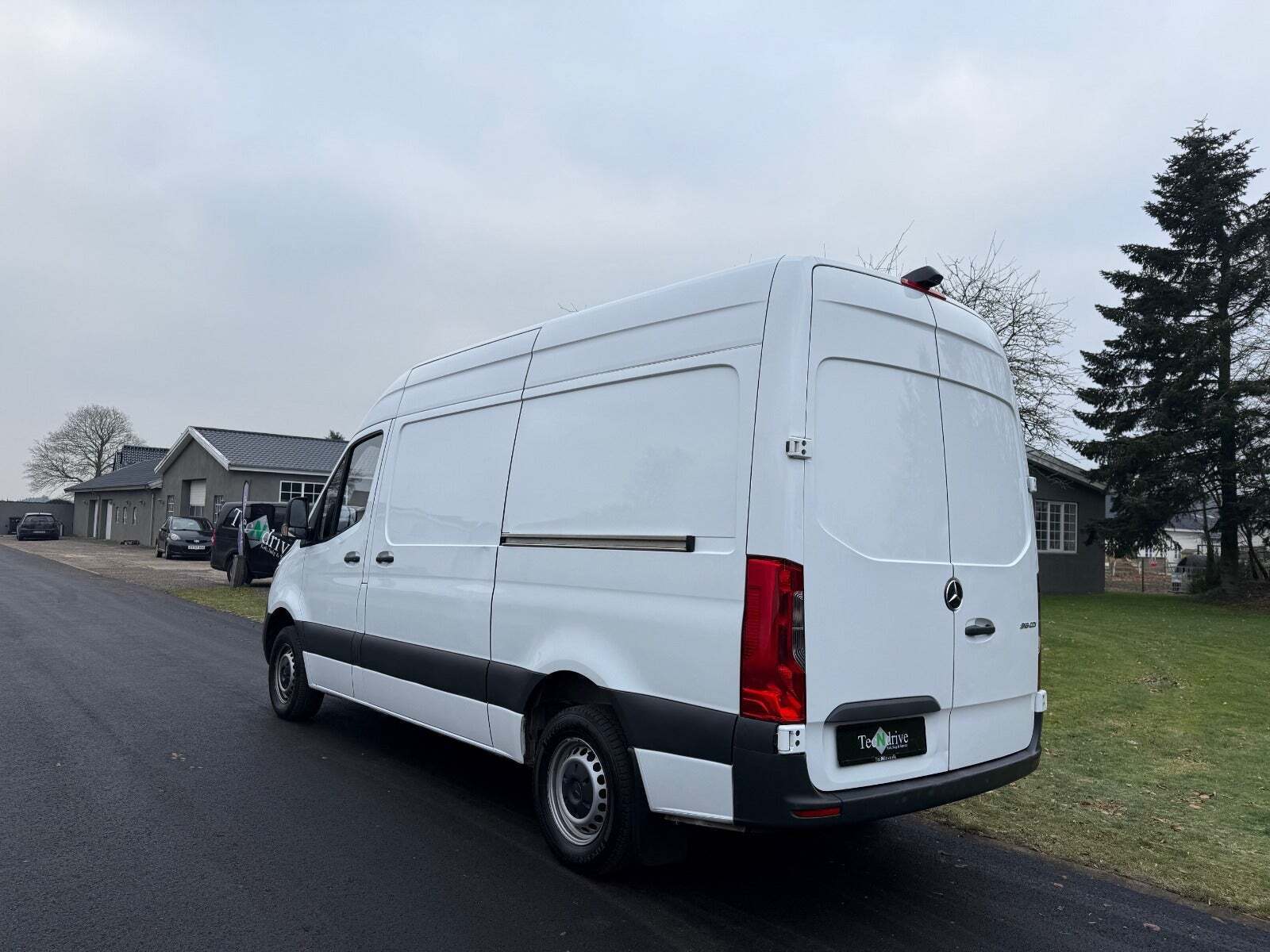 Mercedes Sprinter 316 2,2 CDi A2 Kassevogn aut. RWD