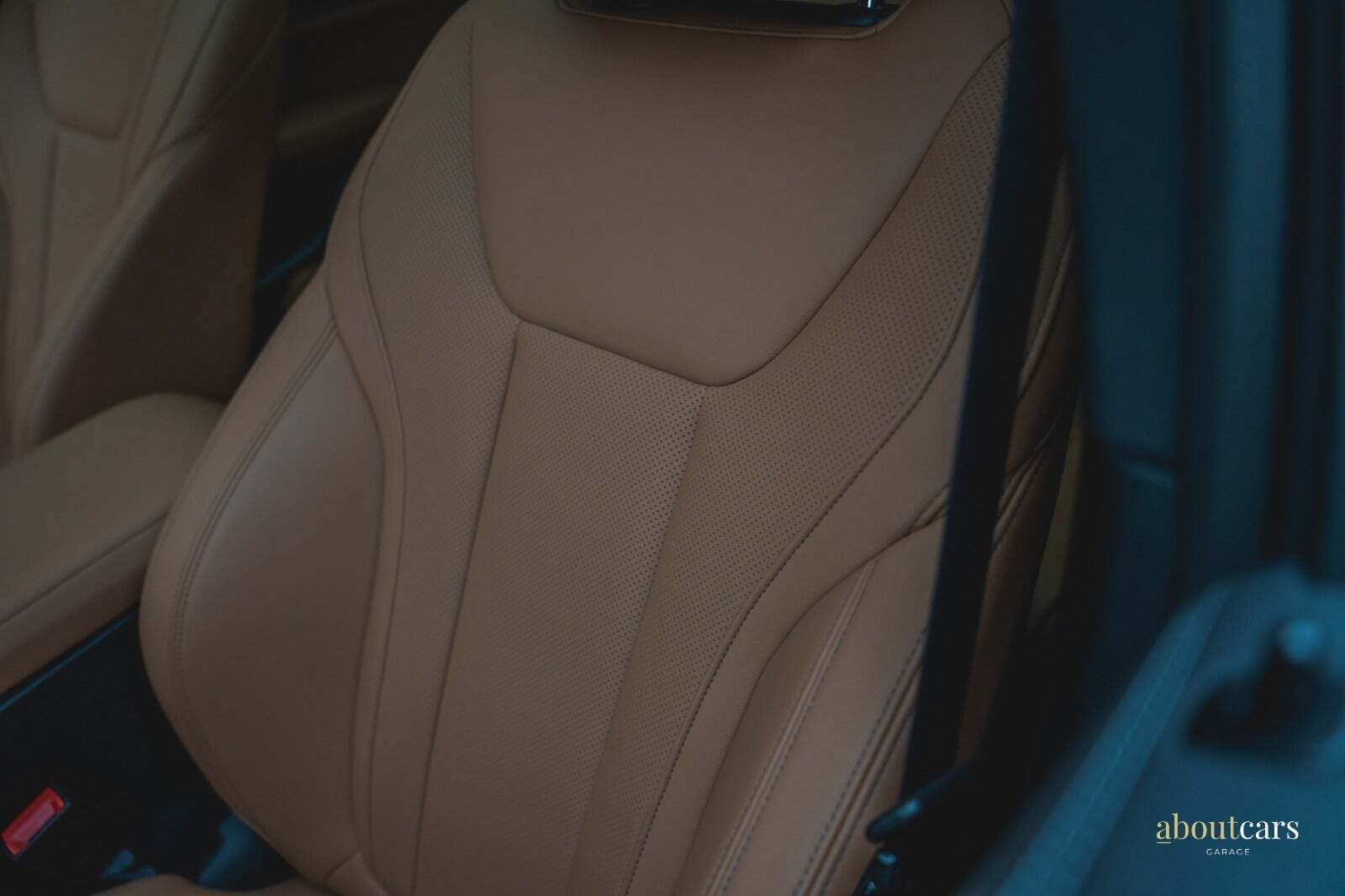 Hvid BMW iX3 fra 2024