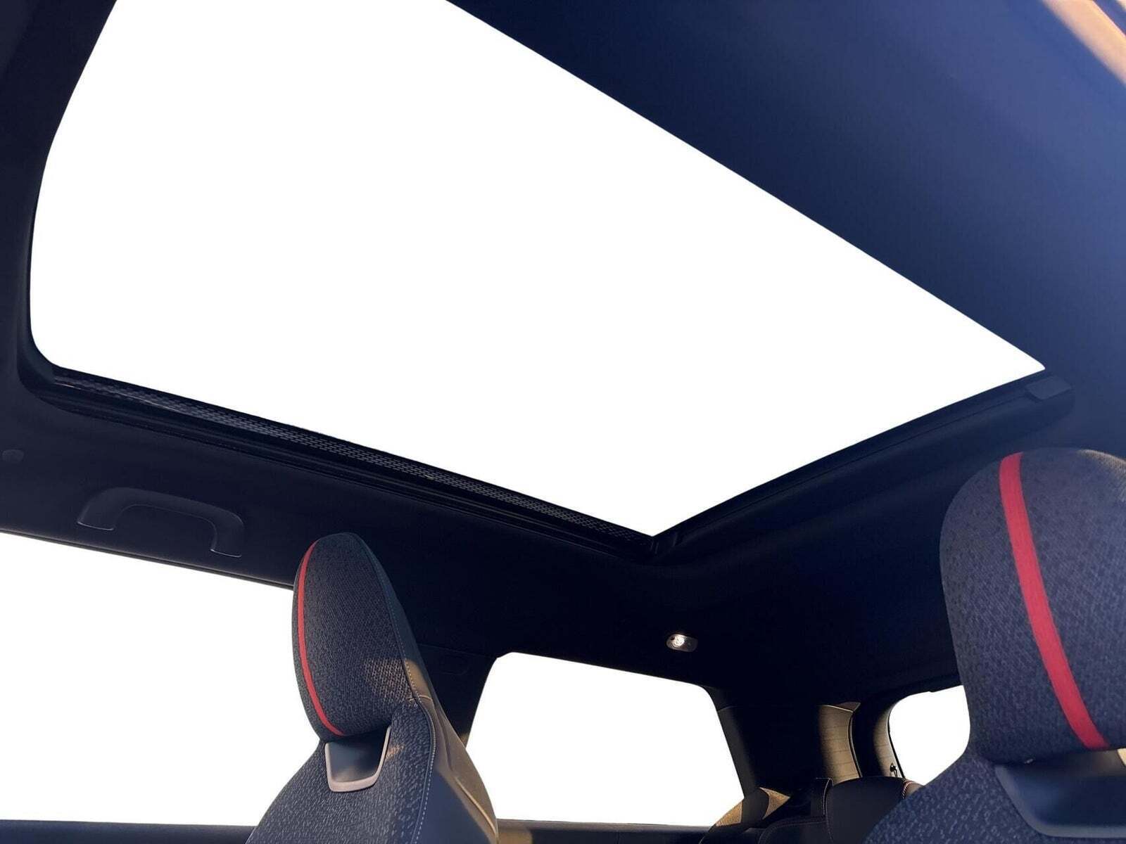 Sort Mini Cooper SE fra 2024