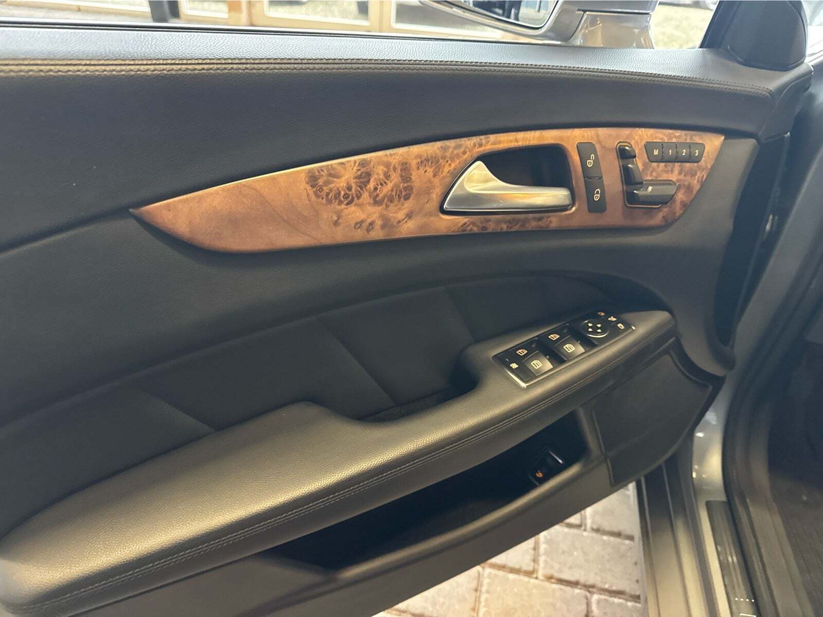 Grå Mercedes CLS350 fra 2014