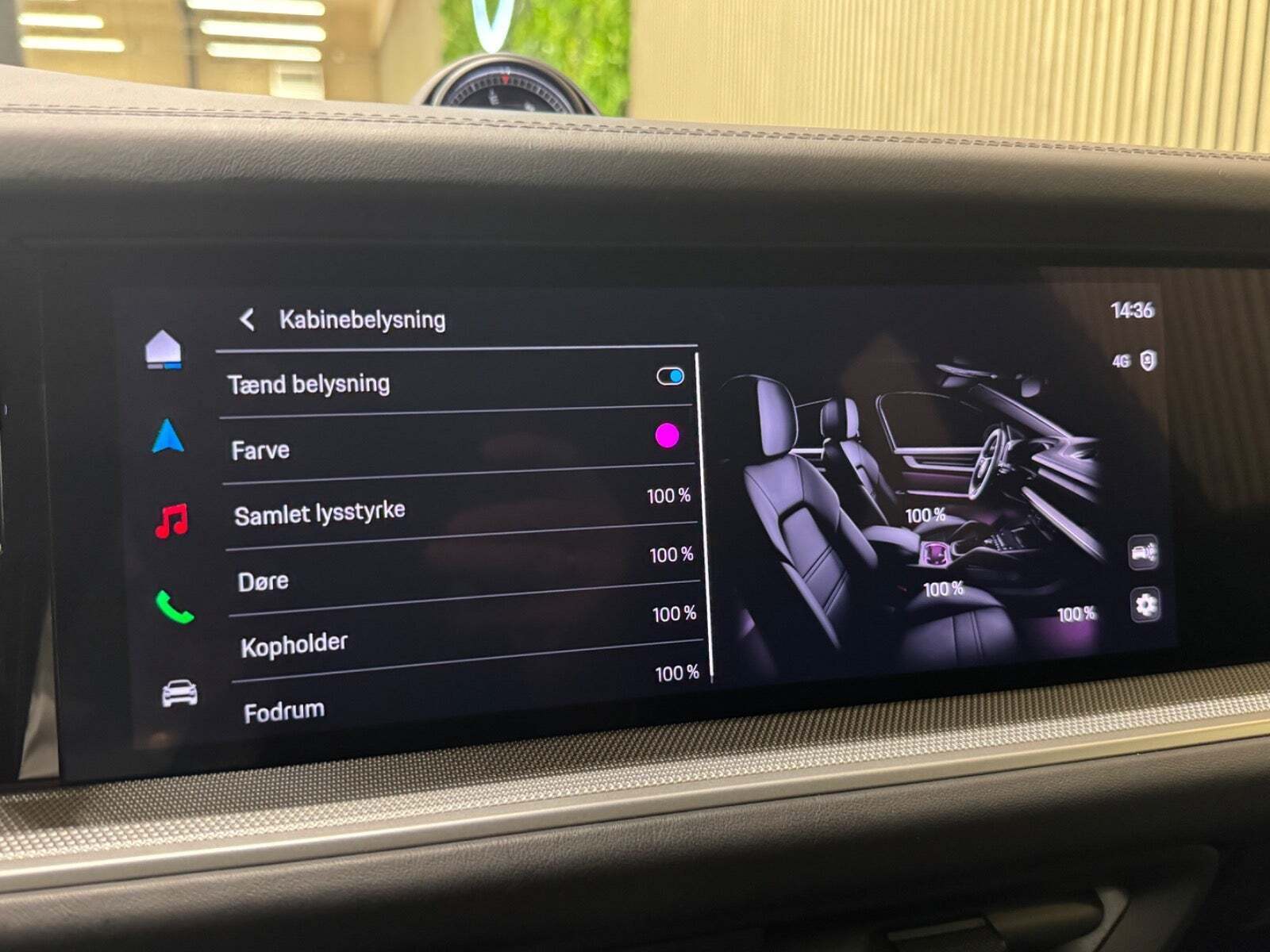 Grå Porsche Cayenne fra 2025