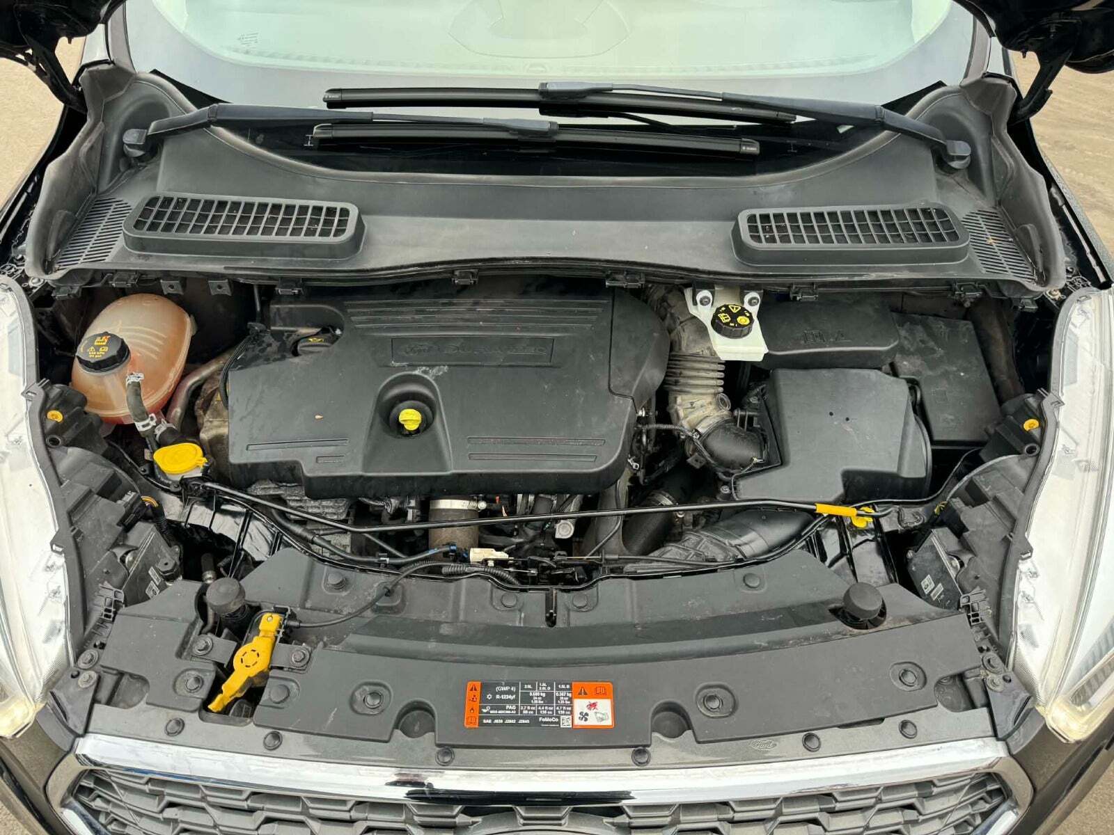 Grå Ford Kuga fra 2018