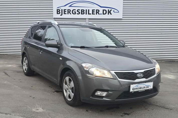 undefined Kia Ceed fra 2010 set udefra