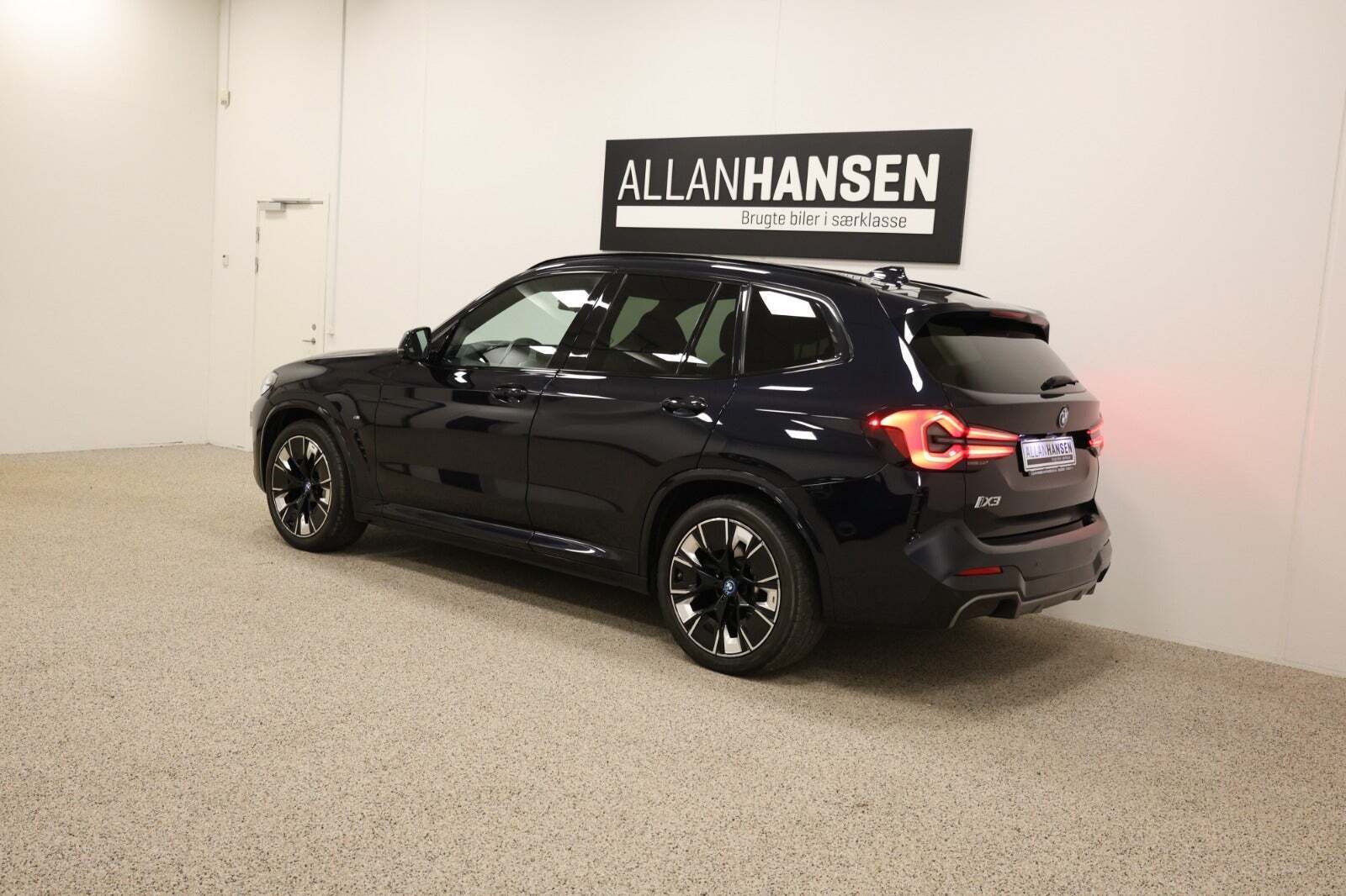 BMW iX3 Charged Plus M-Sport