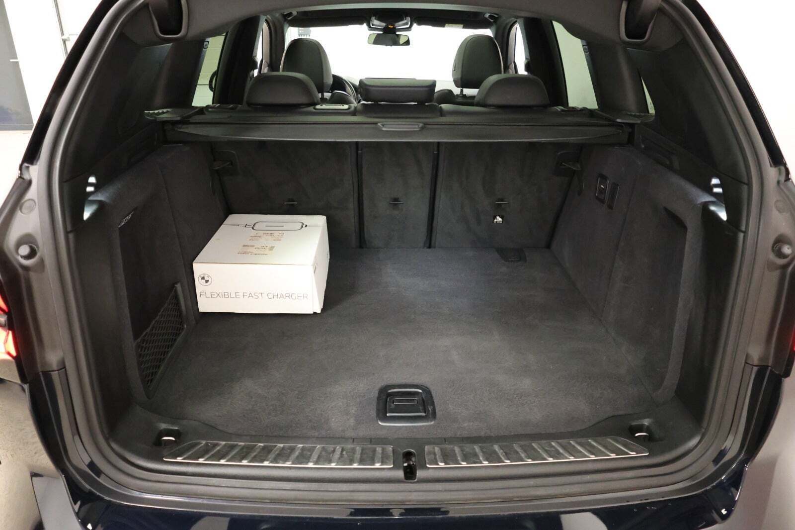 Sort BMW iX3 fra 2022