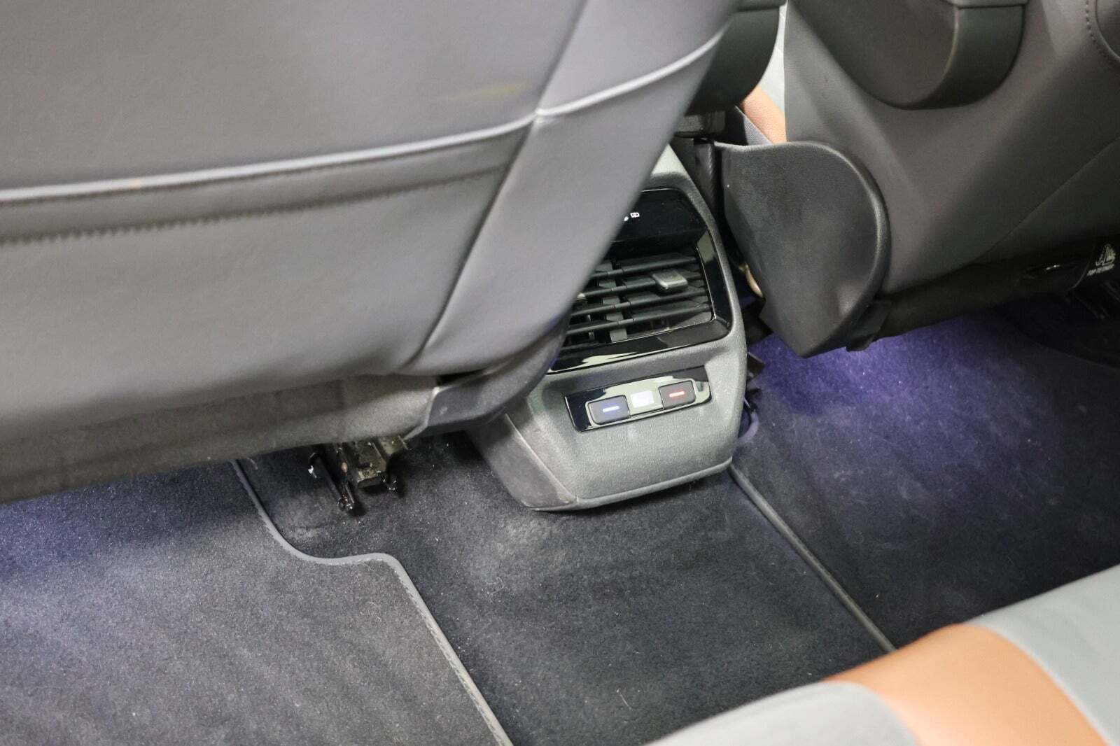 Hvid VW ID.4 fra 2021