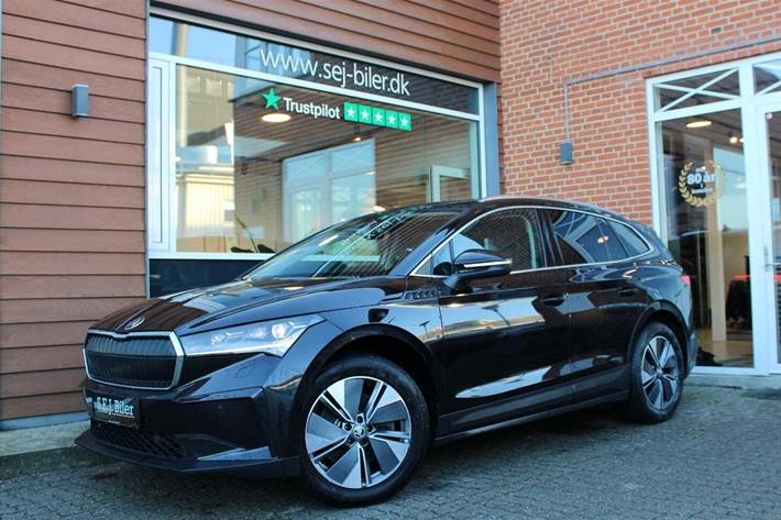 Sort Skoda Enyaq fra 2023