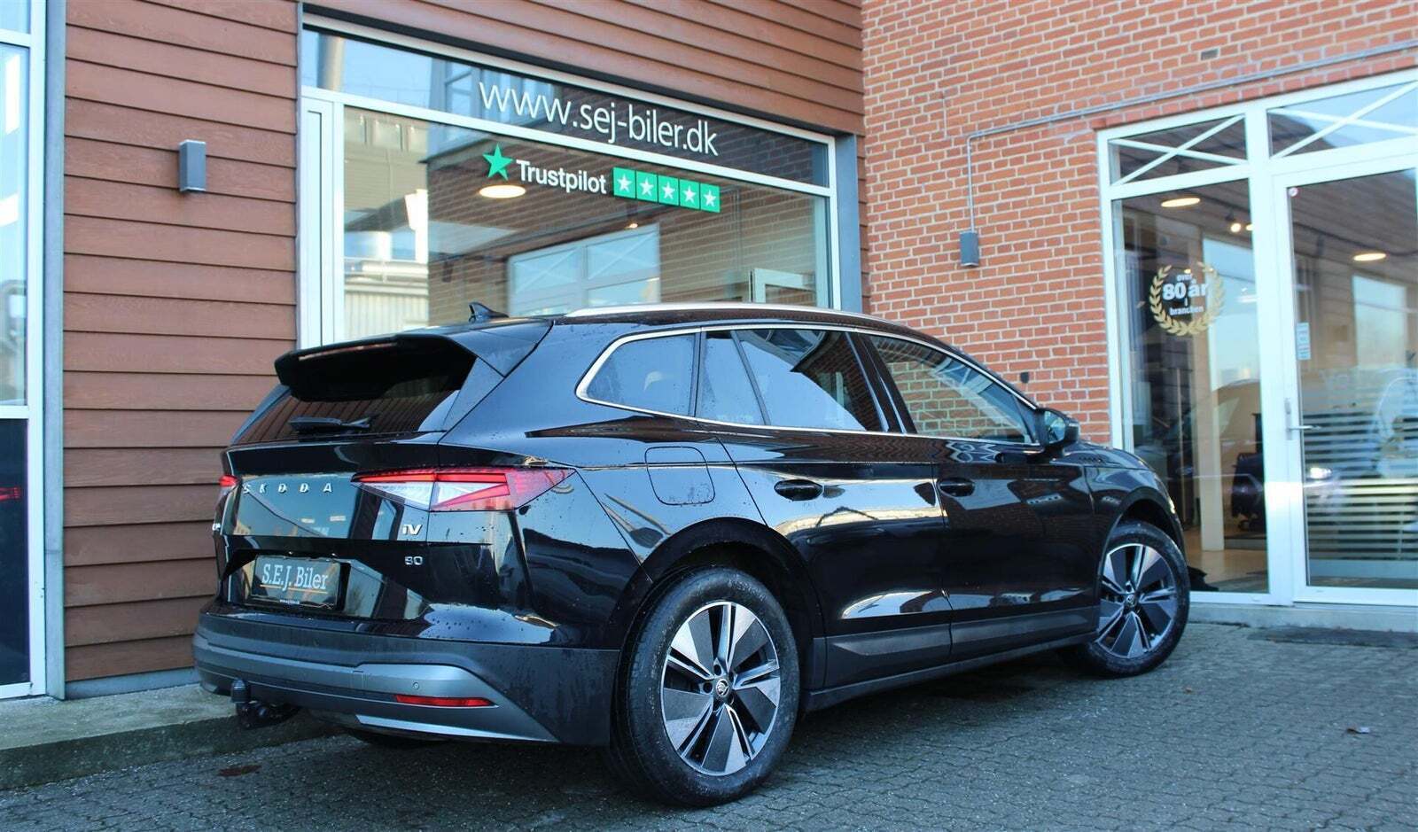 Sort Skoda Enyaq fra 2023