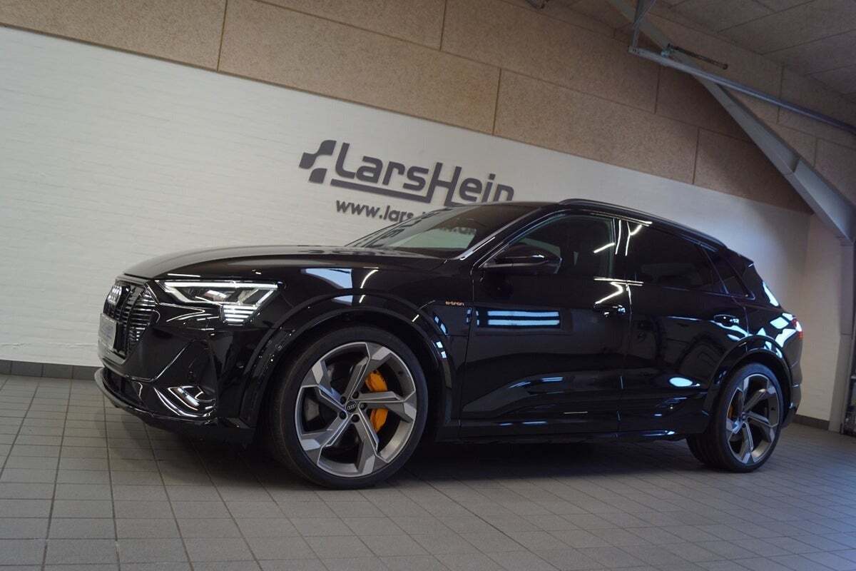 Audi e-tron S quattro