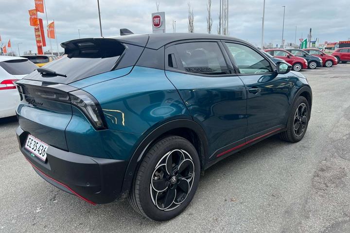 undefined Alfa Romeo Junior fra 2025