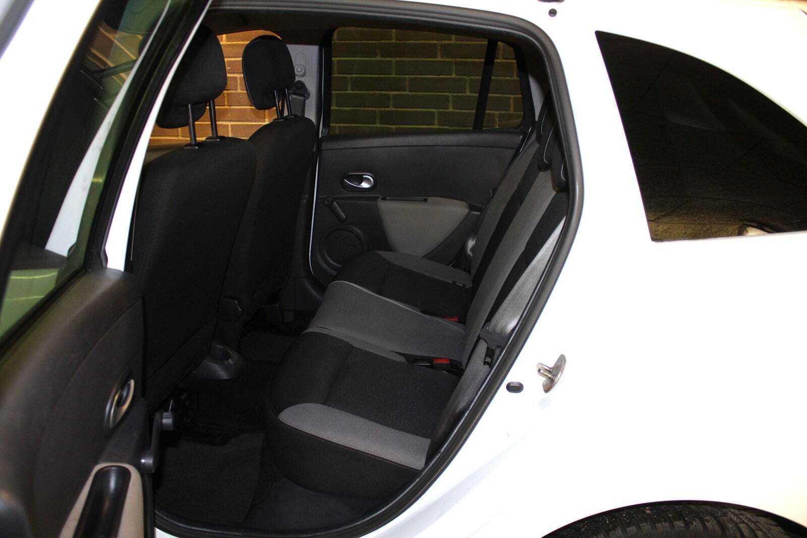 Renault Clio III 1,5 dCi 75 Expression Sport Tourer