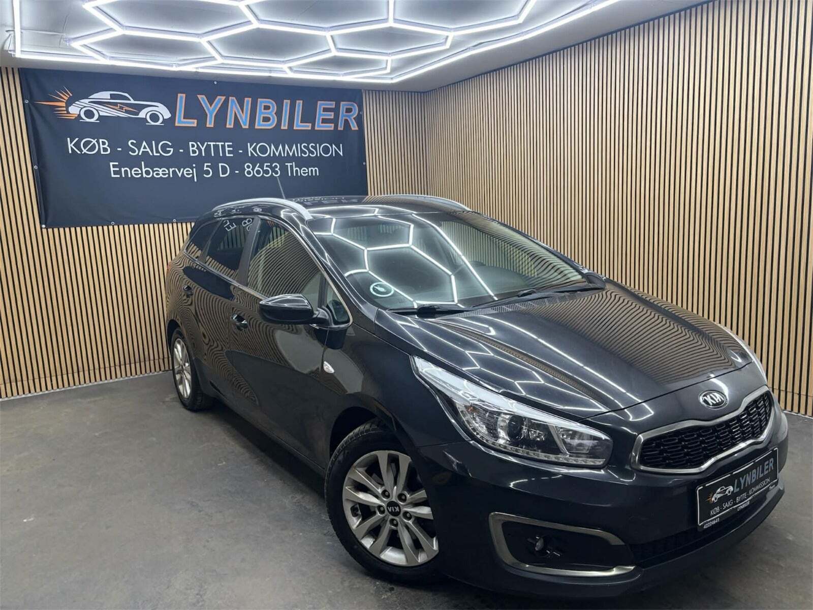 Kia Ceed 1,6 CRDi 110 Attraction