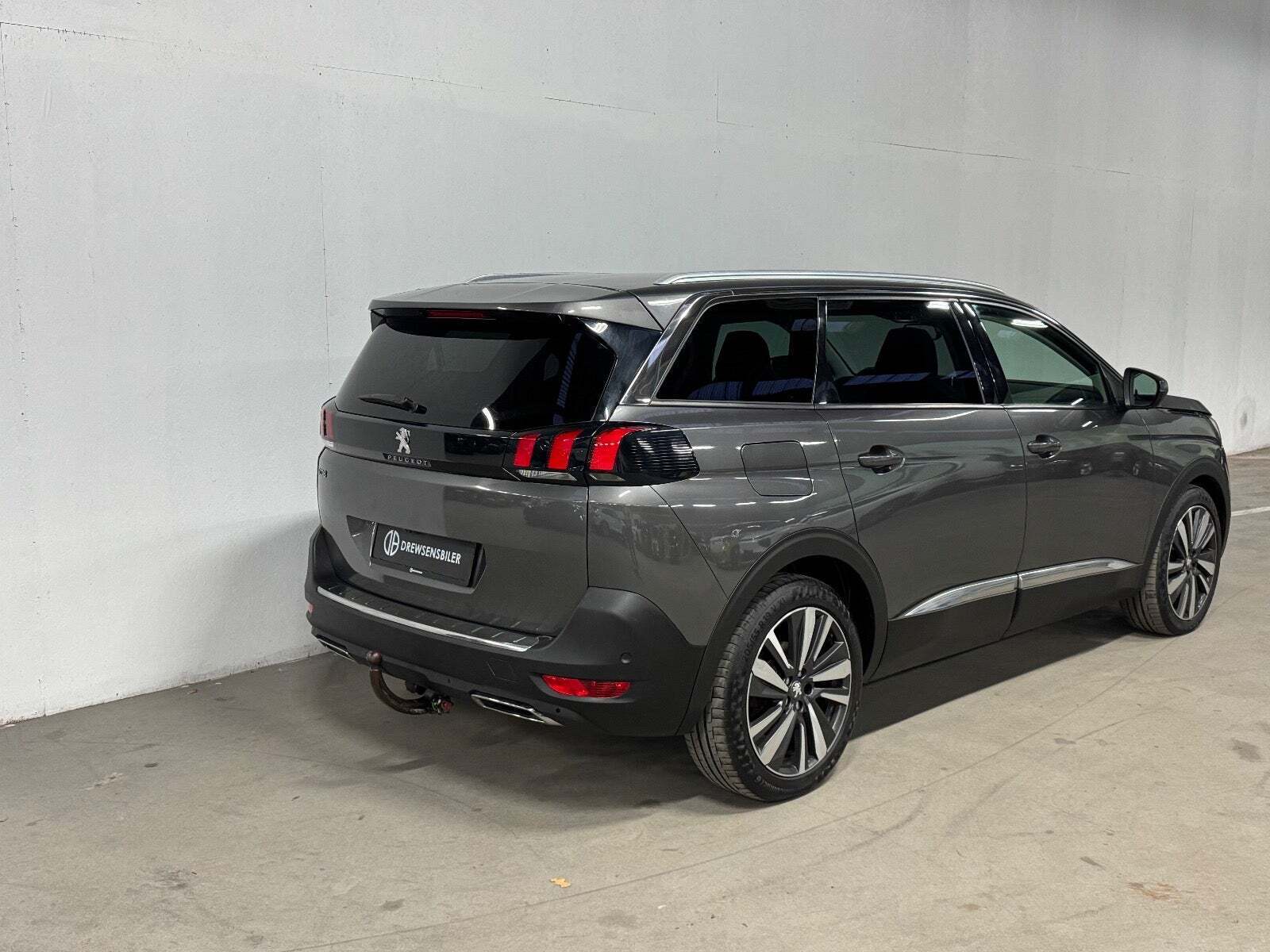 Peugeot 5008 1,2 PureTech 130 Allure 7prs